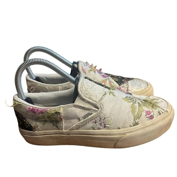 Vans Slip-On Brocade Patchwork Sneakers Women’s 5.5 White‎ Skate Shoes Casual - Picture 5 of 7